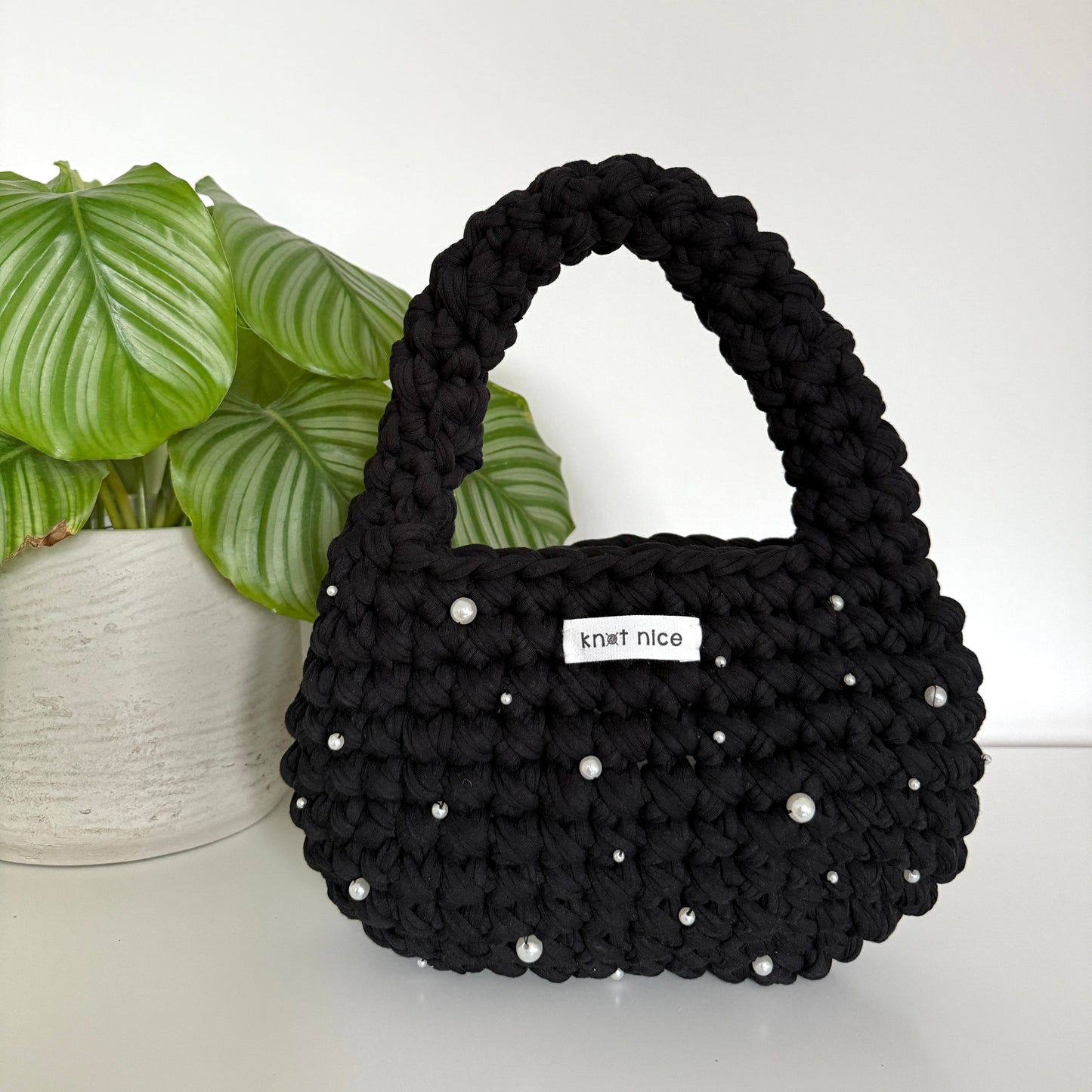 pearl bag - black
