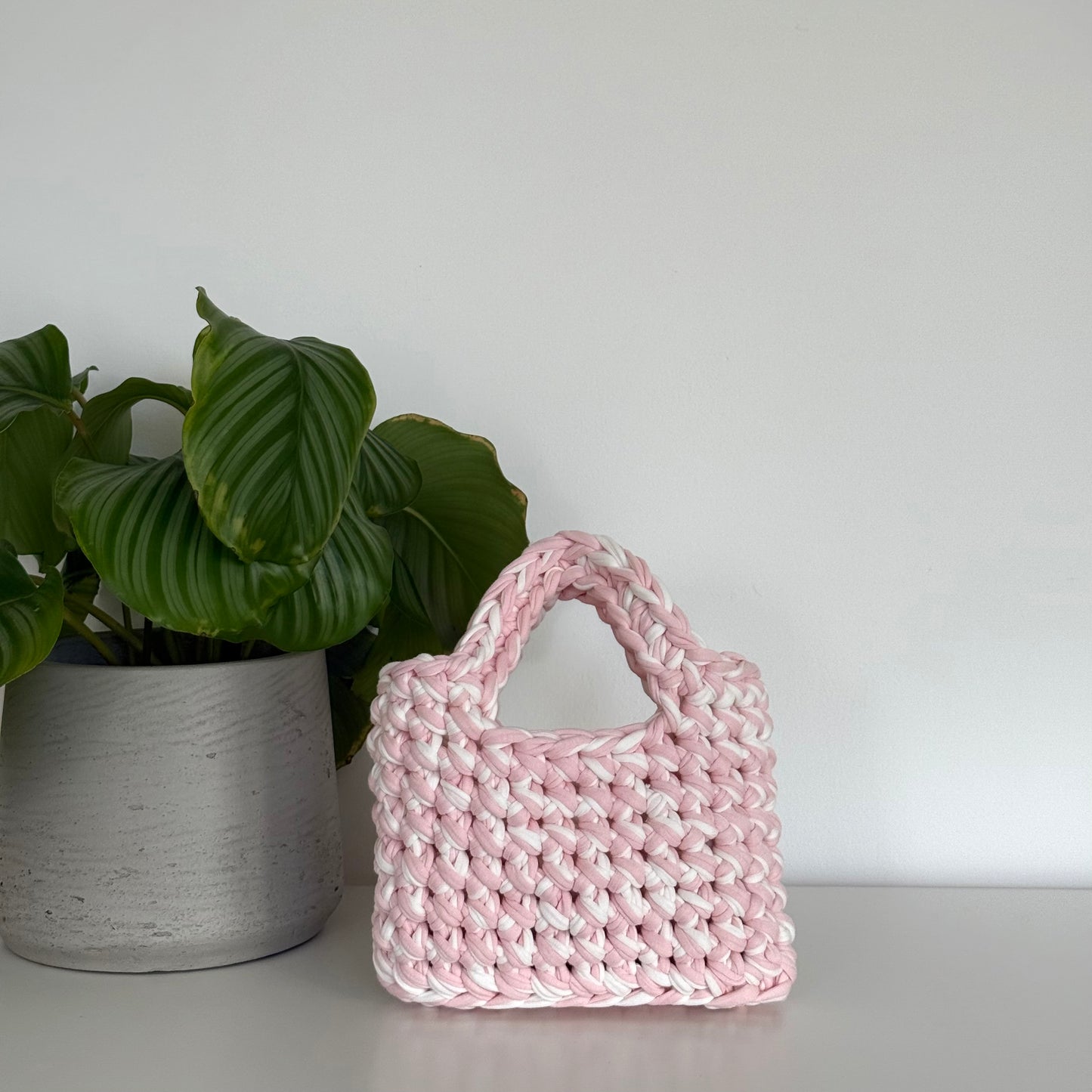 mini tote - baby pink & white