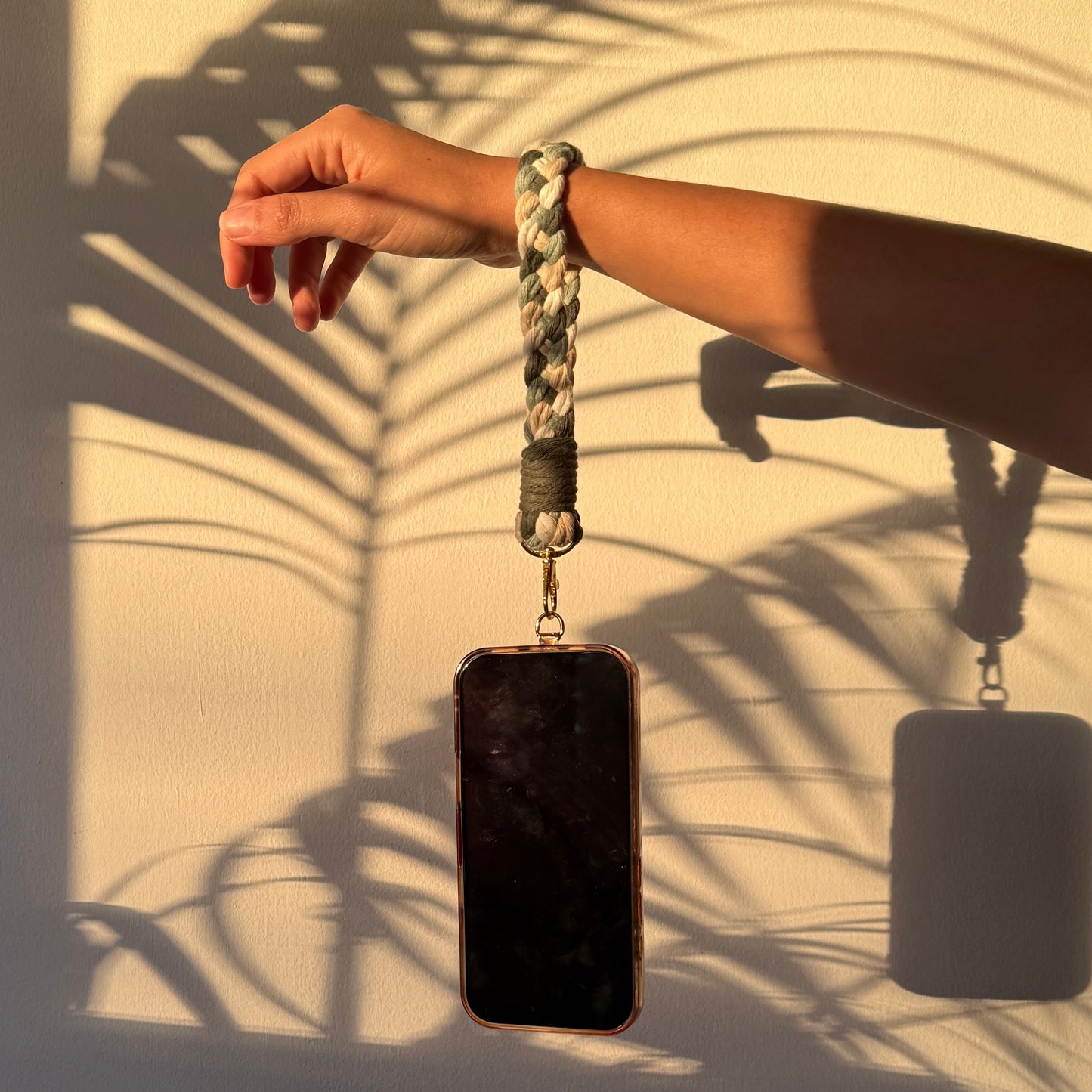 wristlet - pistachio dream