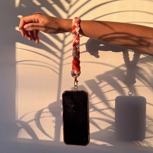 wristlet - peach fizz